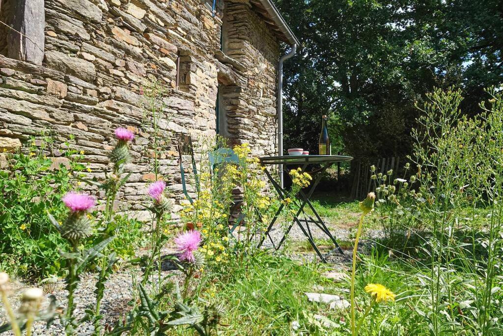 Vakantiehuis Longere Tinyhouse Avec Son Jardin-foret *